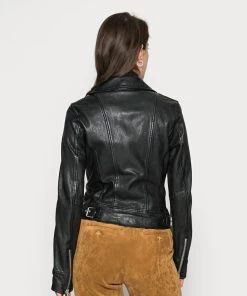 Oakwood REALITY Lederjacke Black Damen -Oakwood Soldes Boutique 05f83f984e1c4e1ba42ff761016cd9d7