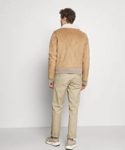 Oakwood BILLY Kunstlederjacke Tan Herren -Oakwood Soldes Boutique 0aebd4db083249b89b8b119bd36d643c