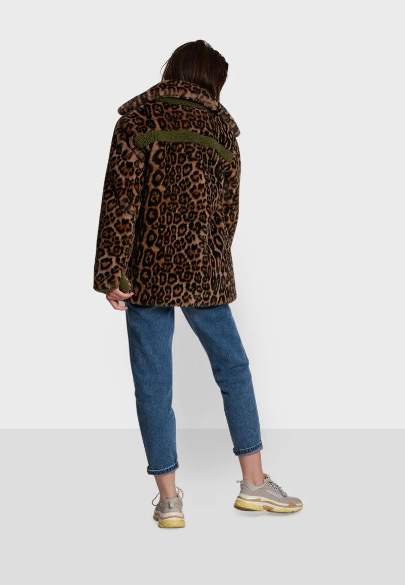 Oakwood Damen STEP Winterjacke Brown 5 Oakwood Damen STEP Winterjacke Brown – Bild 5