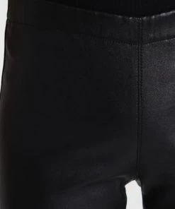 Oakwood Damen ASTEROID Lederhose Black -Oakwood Soldes Boutique 2ca4053c757940338979bb33824622d5