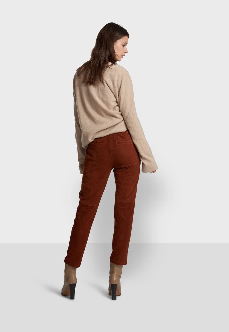 Oakwood GIFT Lederhose Brown Damen 5 Oakwood GIFT Lederhose Brown Damen – Bild 5