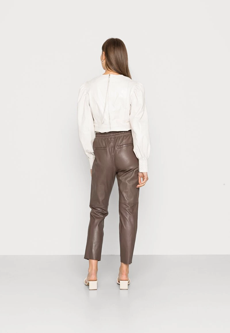 Oakwood GIFT Lederhose Smoke Damen 3 Oakwood GIFT Lederhose Smoke Damen – Bild 3