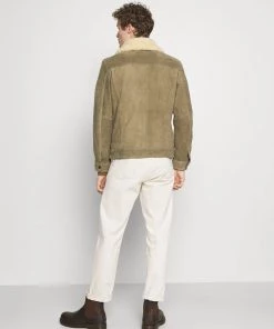 Oakwood Herren MINTER REMOVABLE COLLAR Lederjacke Yemen -Oakwood Soldes Boutique 45aece9f43634e1d8f896686ab803fca