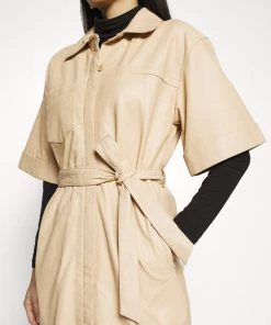 Oakwood Damen BREAK Blusenkleid Light Beige -Oakwood Soldes Boutique 5214860361434e88a683106321612a77