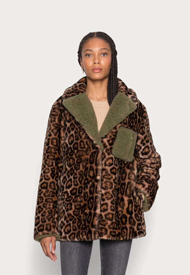 Oakwood JUMP Wintermantel Brown Khaki Damen 1 Oakwood JUMP Wintermantel Brown Khaki Damen