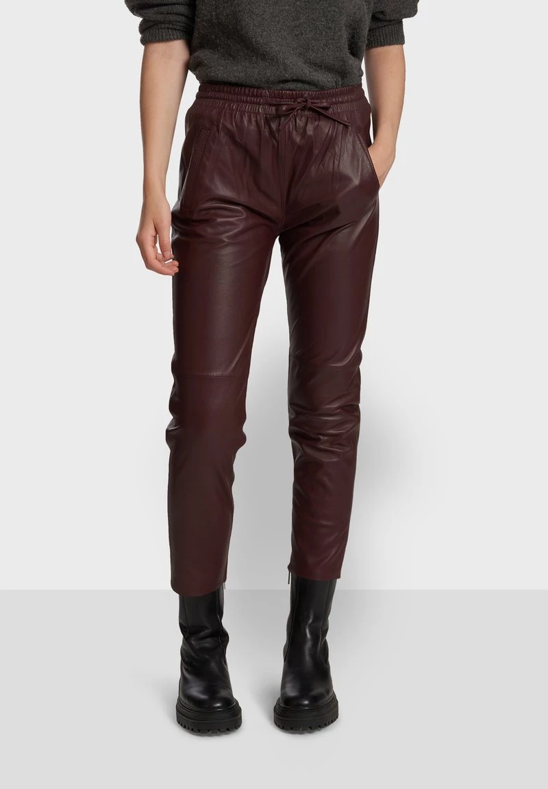 Oakwood Damen GIFT Lederhose Wine 1 Oakwood Damen GIFT Lederhose Wine