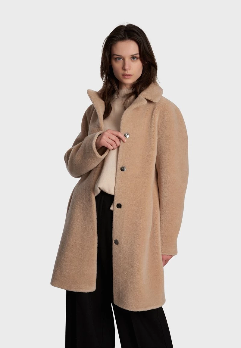 Oakwood Damen VENUS Wintermantel Beige 1 Oakwood Damen VENUS Wintermantel Beige