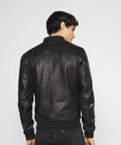 Oakwood BORN Lederjacke Black Herren -Oakwood Soldes Boutique a2af9215701b4d80b2ecf6ef96a648d0