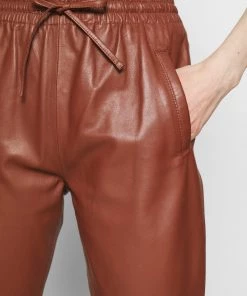 Oakwood Damen GIFT Lederhose Light Brown -Oakwood Soldes Boutique a74307d88e0d4a308d8d341e040f6de5