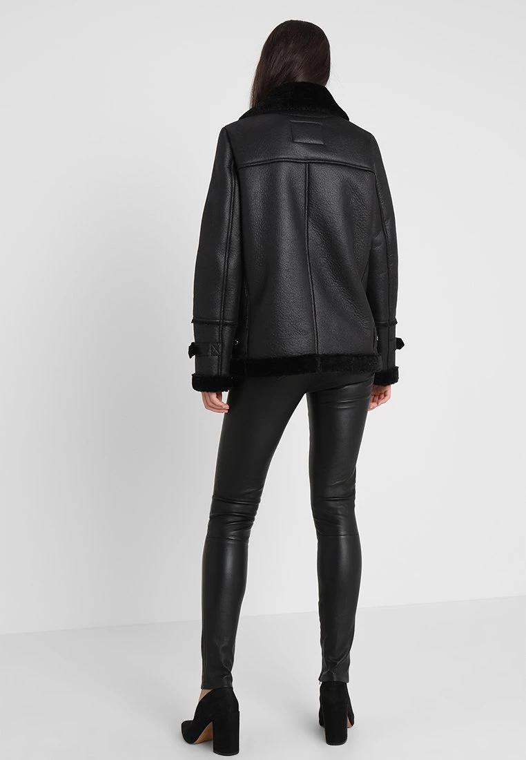 Oakwood Damen COMMUNITY Winterjacke Black 3 Oakwood Damen COMMUNITY Winterjacke Black – Bild 3