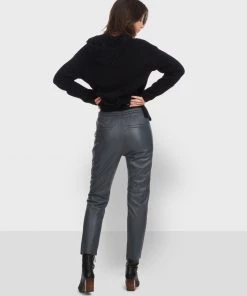 Oakwood Damen GIFT Lederhose Petrol 10 Oakwood Damen GIFT Lederhose Petrol -Oakwood Soldes Boutique b2a38e1ad75c4caa9b65242b4692197b