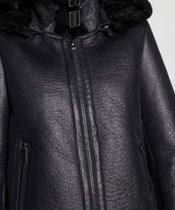 Oakwood Damen GLORIA Kunstlederjacke Black -Oakwood Soldes Boutique b3e86d723f354d50869e9913b56c6b8f