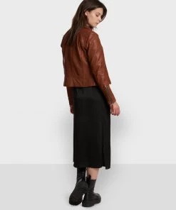 Oakwood SAMANTHA Lederjacke Brown Damen 9 Oakwood SAMANTHA Lederjacke Brown Damen -Oakwood Soldes Boutique d40797c9720a439aab74fee5e40860f1