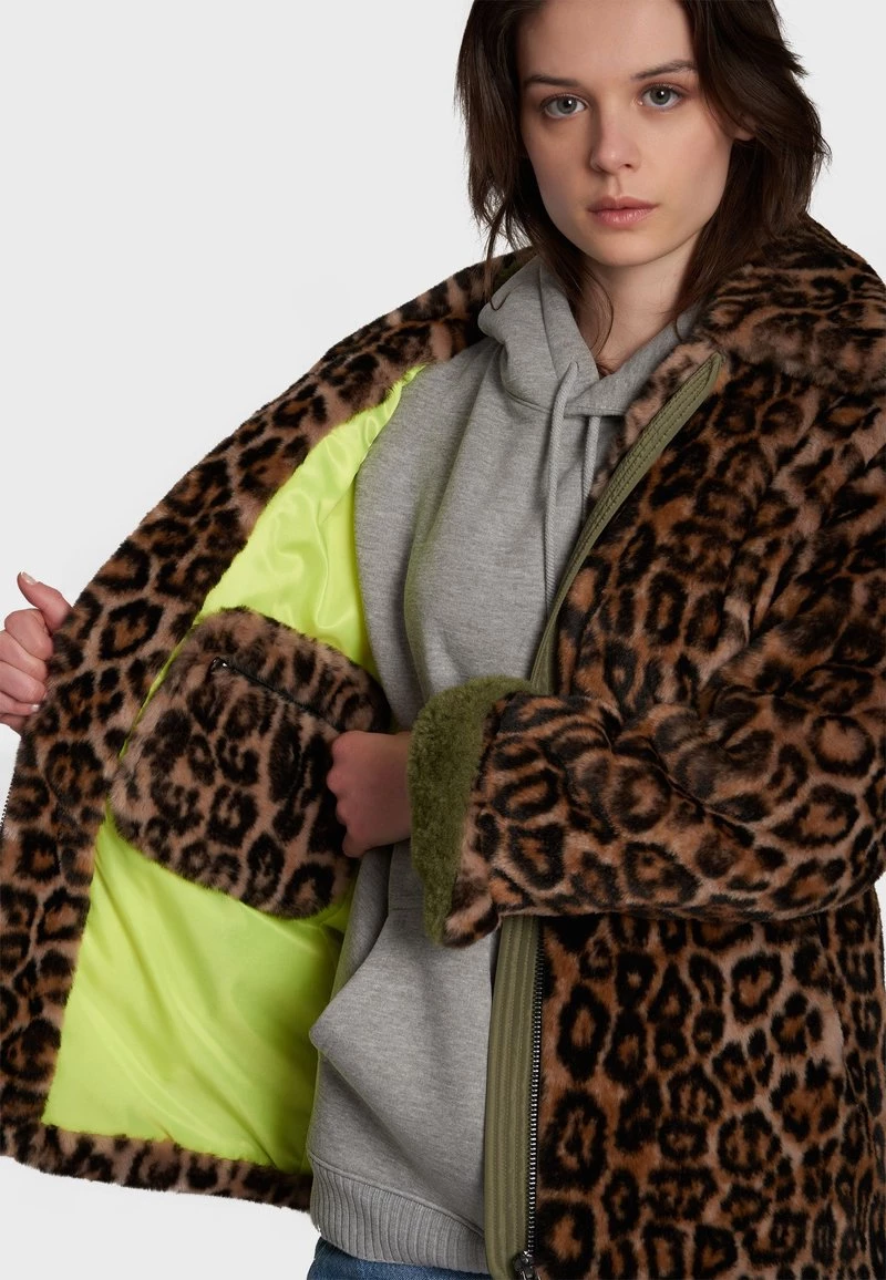 Oakwood Damen STEP Winterjacke Brown 6 Oakwood Damen STEP Winterjacke Brown – Bild 6