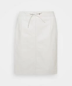 Oakwood Damen CELIA Lederrock White 9 Oakwood Damen CELIA Lederrock White -Oakwood Soldes Boutique fc92745b09a84446954be817c1e604c0